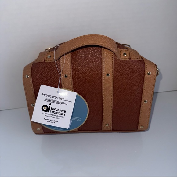 NWT HARRY POTTER Hogwarts school trunk crossbody cosplay fandom purse - Picture 4 of 7